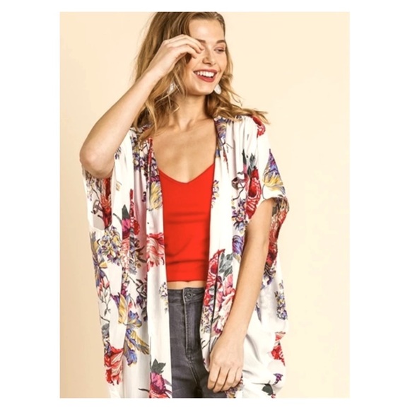 Vince Camuto Tops - Vince Camuto Kimono Tunic Top Retro silk-like kimono One Size